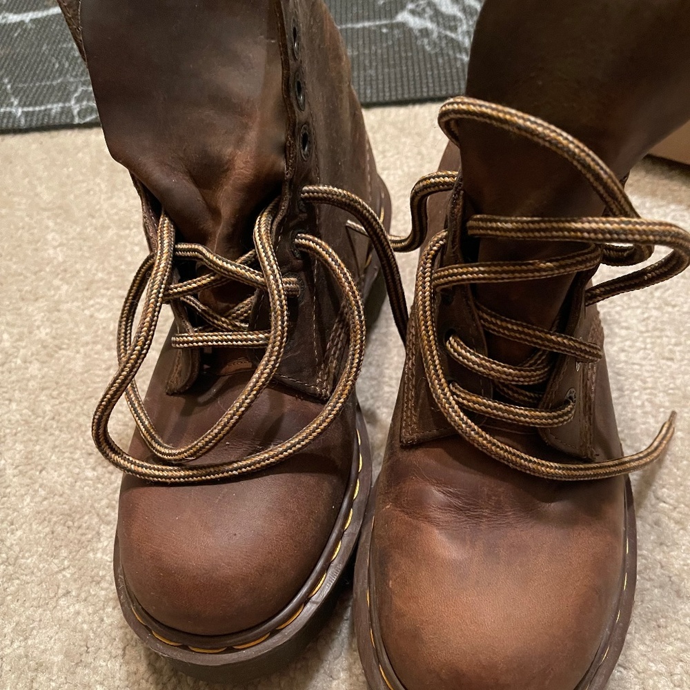Dr Martens Vintage 90s Boots Women/Men
